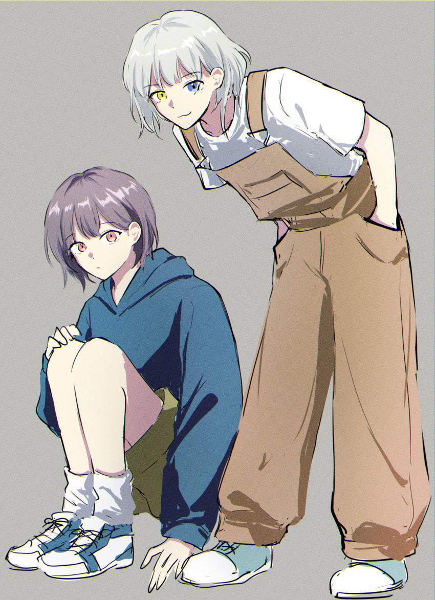 2girls absurdres bang_dream! bang_dream!_it's_mygo!!!!! blue_eyes blue_footwear blue_hoodie closed_mouth commentary_request full_body green_shorts grey_background grey_hair heterochromia highres hood hoodie jacha_gam kaname_raana korean_commentary leaning_forward long_sleeves looking_at_viewer medium_hair multiple_girls overalls red_eyes shirt shoes short_sleeves shorts simple_background sitting smile sneakers socks takamatsu_tomori white_footwear white_hair white_shirt white_socks yellow_eyes