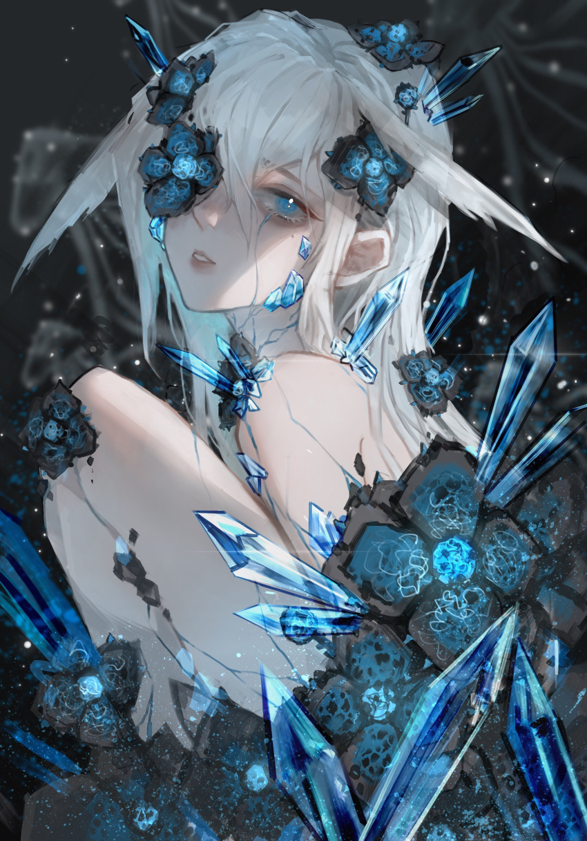 1girl androgynous blue_eyes blue_flower blue_rose broken diffraction_spikes flower gen grey_hair hair_down highres jewelry light_rays mimizuku_(sky:_children_of_the_light) mushroom one_eye_covered pointy_hair rose shijianshaoyoudemeinanzid sky:_children_of_the_light solo sparkle white_hair