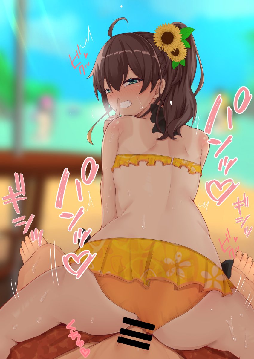 1boy 1girl absurdres ahoge aqua_eyes ass back bar_censor beach blurry blurry_background brown_hair censored determined finger_to_mouth flower grin hair_flower hair_ornament highres hololive natsuiro_matsuri penis reverse_cowgirl_position ryuhei0515teri sex side_ponytail smile straddling sweat swimsuit tan tanlines