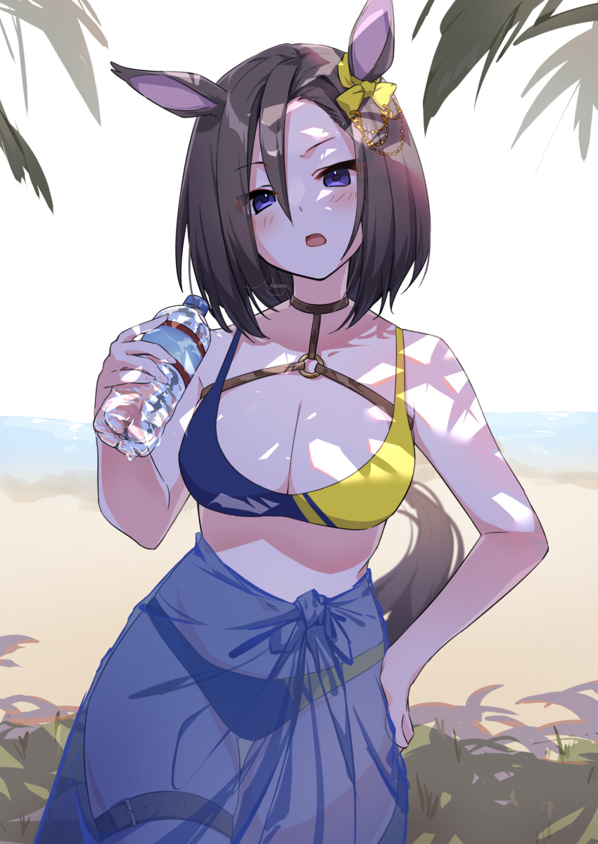 1girl air_groove_(umamusume) alternate_costume animal_ears asymmetrical_bangs bangs bare_shoulders beach bikini blush bottle breasts brown_hair choker cleavage covered_navel cowboy_shot hand_on_hip highres holding holding_bottle horizon horse_ears horse_girl horse_tail looking_at_viewer medium_breasts medium_hair navel nut_megu ocean open_mouth outdoors purple_eyes sand sarong see-through_sarong shade signature solo swimsuit tail thigh_strap umamusume water_bottle