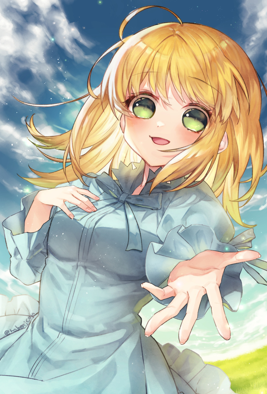 1girl ahoge alternate_costume alternate_hairstyle artoria_pendragon_(fate) blonde_hair blue_dress blue_ribbon blue_sky blush cloud commentary_request day dress fate/stay_night fate_(series) fingernails grass green_eyes hand_on_own_chest highres long_hair long_sleeves looking_at_viewer nabenko neck_ribbon official_alternate_costume official_alternate_hairstyle open_mouth outdoors outstretched_arm reaching_out ribbon saber sky smile solo twitter_username upper_body