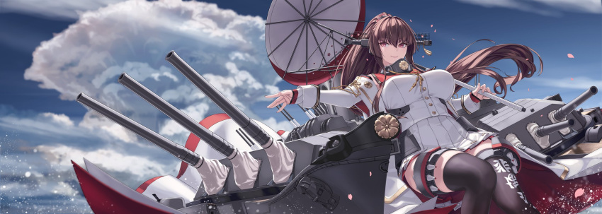 1girl black_thighhighs brown_eyes brown_hair closed_mouth coat hair_between_eyes highres kantai_collection long_coat long_hair long_sleeves machinery oil-paper_umbrella pleated_skirt ponytail rigging rokuwata_tomoe skirt smile solo thighhighs turret umbrella very_long_hair white_coat white_skirt yamato_(kancolle) yamato_kai_ni_(kancolle)