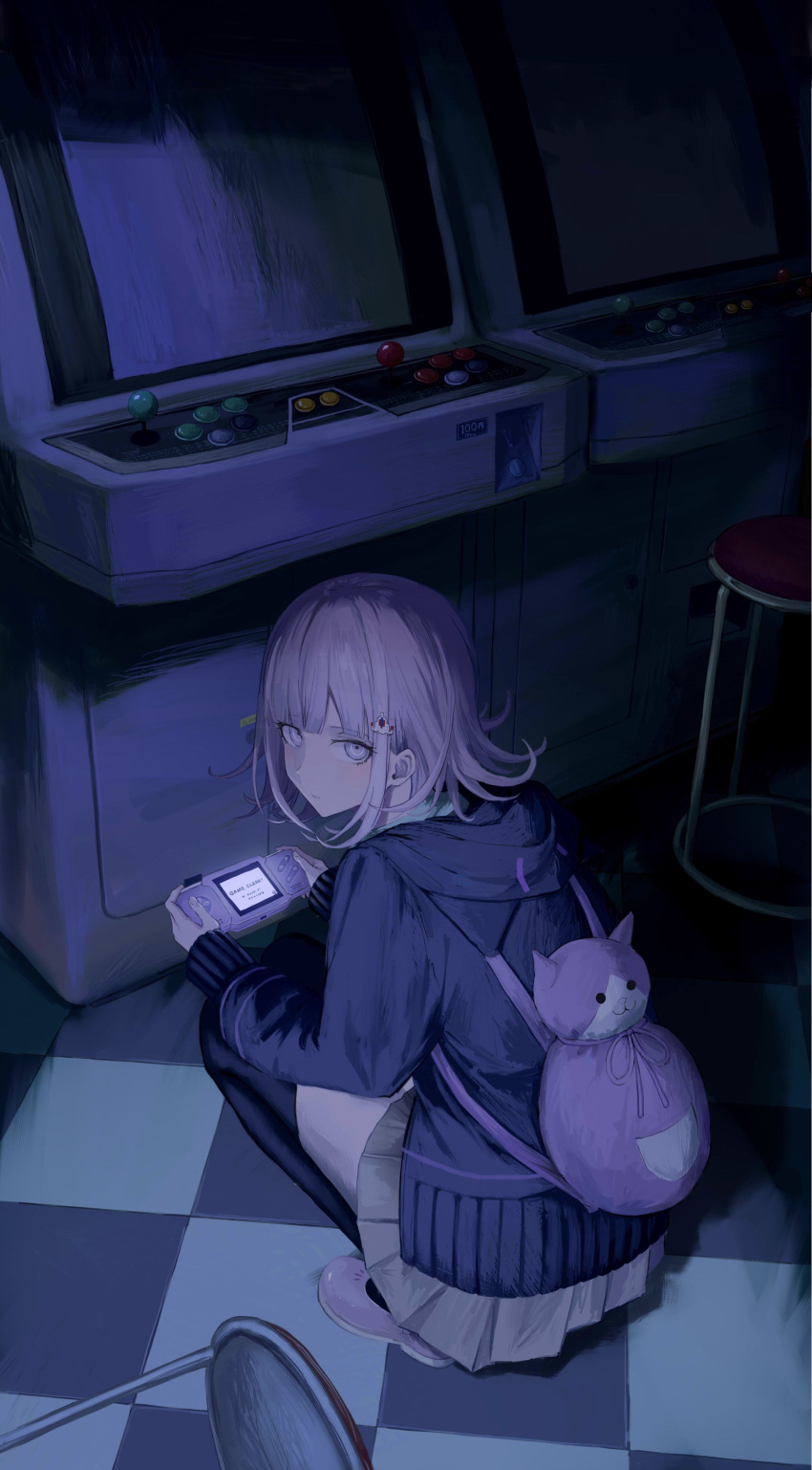 1girl absurdres animal_bag arcade_cabinet backpack bag bangs black_jacket black_thighhighs brown_skirt cat_bag checkered_floor closed_mouth danganronpa_(series) danganronpa_2:_goodbye_despair flipped_hair galaga hair_ornament handheld_game_console highres holding holding_handheld_game_console hood hood_down iumi_urura jacket long_sleeves looking_at_viewer looking_back nanami_chiaki pink_bag pink_eyes pink_footwear pleated_skirt shoes skirt solo squatting stool thighhighs