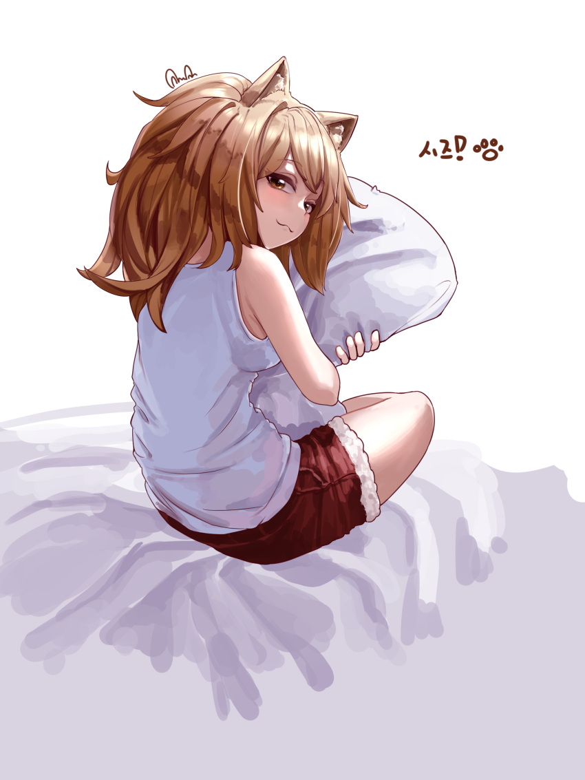 1girl :3 absurdres animal_ear_fluff animal_ears ansan_ey arknights bangs bed_sheet breasts brown_eyes brown_hair closed_mouth highres indian_style korean_commentary lion_ears long_hair looking_at_viewer looking_back medium_breasts no_tail object_hug pillow pillow_hug red_shorts shirt shorts siege_(arknights) signature sitting solo tank_top white_shirt