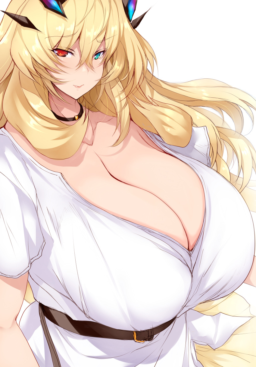 1girl absurdres bangs belt blonde_hair blush breasts choker cleavage collarbone dress fairy_knight_gawain_(dream_portrait)_(fate) fairy_knight_gawain_(fate) fate/grand_order fate_(series) green_eyes heterochromia highres horns huge_breasts large_breasts long_hair looking_at_viewer red_eyes short_sleeves solo tsukasawa_takamatsu white_dress