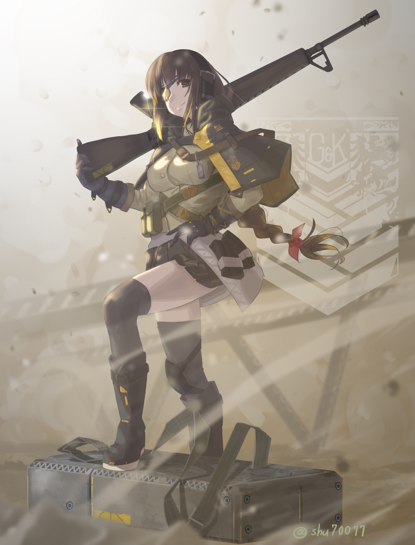 1girl absurdres bangs black_footwear black_hair black_thighhighs boots braid breasts closed_mouth commentary_request eyepatch full_body girls'_frontline gloves griffin_&amp;_kryuger headphones highres holding holding_weapon large_breasts long_hair long_sleeves looking_at_viewer m16a1 m16a1_(girls'_frontline) multicolored_hair pleated_skirt shirt shu70077 skirt smile solo standing streaked_hair thighhighs weapon