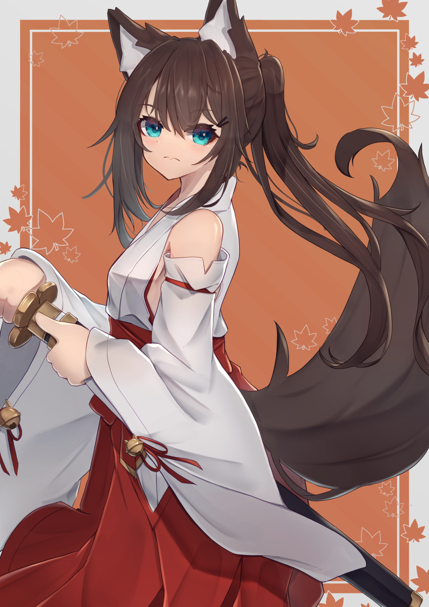 1girl absurdres animal_ear_fluff animal_ears autumn_leaves bangs bare_shoulders bell black_hair blue_eyes brown_background closed_mouth detached_sleeves fox_ears fox_girl fox_tail frown grey_background hair_between_eyes hair_ornament hairclip hakama hakama_skirt highres hinata_(user_rjkt4745) holding holding_sheath holding_sword holding_weapon japanese_clothes jingle_bell katana kimono leaf long_hair long_sleeves looking_at_viewer looking_to_the_side maple_leaf original ponytail red_hakama sheath skirt sleeveless sleeveless_kimono solo sword tail two-tone_background unsheathing very_long_hair weapon white_kimono white_sleeves wide_sleeves