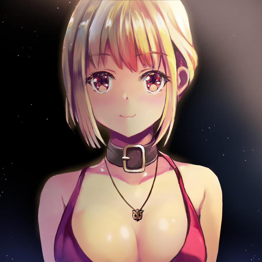 1girl bangs bare_shoulders black_collar blonde_hair blush breasts cleavage closed_mouth collar collarbone commentary_request highres looking_at_viewer lycoris_recoil medium_breasts nishikigi_chisato red_eyes short_hair smile solo suzuta_yume