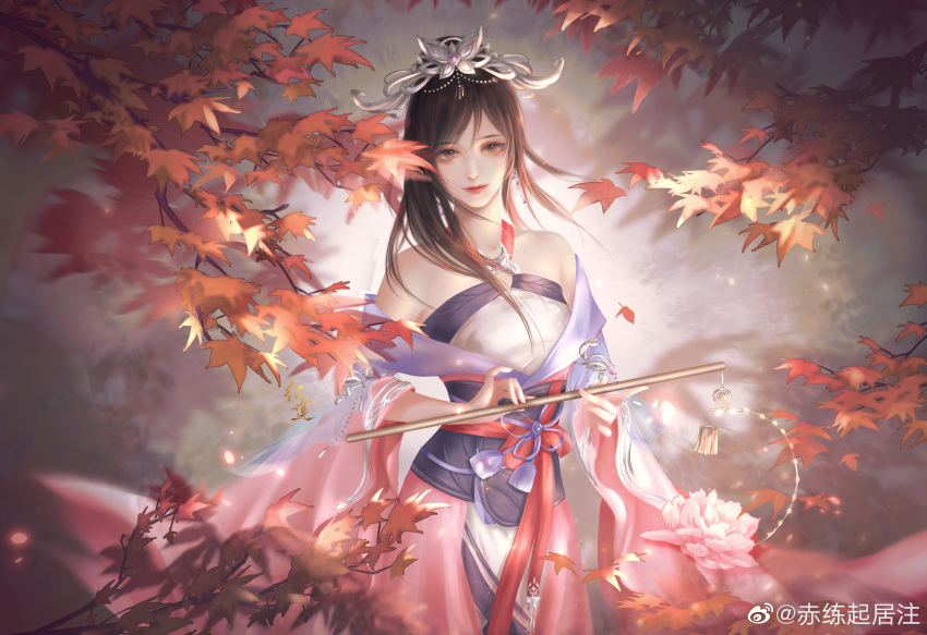 1girl absurdres bare_shoulders branch brown_hair chi_lian_(qin_shi_ming_yue) chi_lian_qiju_zhu falling_leaves grey_background highres holding leaf long_sleeves looking_at_viewer maple_leaf medium_hair o-ring_dress qin_shi_ming_yue sash smile solo tiara upper_body