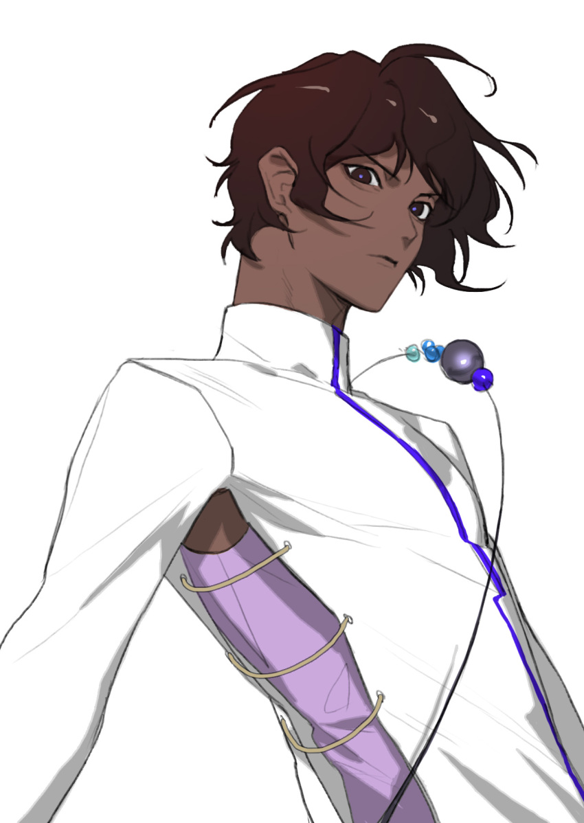 1boy arjuna_(fate) armpit_cutout bangs bishounen black_hair chinese_commentary closed_mouth clothing_cutout commentary_request dark-skinned_male dark_skin expressionless fate/extella fate/extella_link fate/extra fate/grand_order fate_(series) highres indian_clothes keapriciti long_sleeves looking_at_viewer male_focus short_hair simple_background solo upper_body white_background