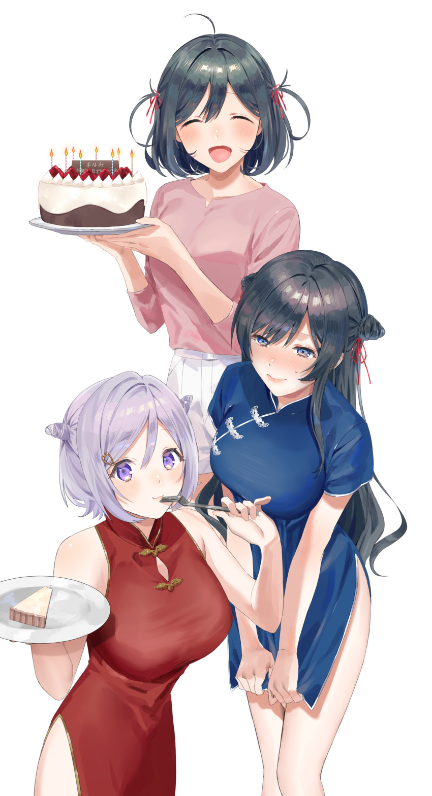3girls absurdres ahoge bare_shoulders black_hair blue_dress blue_eyes breasts china_dress chinese_clothes closed_mouth commentary_request dress dress_tug drill_hair eating facing_viewer food fork hair_between_eyes hair_ornament hair_ribbon heart heart_hair_ornament highres holding holding_fork holding_plate large_breasts long_hair multiple_girls open_mouth original pink_shirt plate purple_eyes red_dress red_ribbon ribbon shirt short_hair short_sleeves shorts side_slit simple_background sinomi sleeveless sleeveless_dress smile standing strawberry_shortcake white_background white_shorts