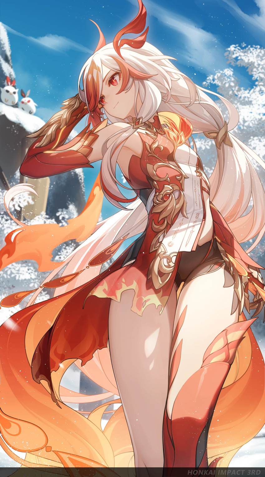 1girl absurdres animal_hands bare_shoulders black_shorts black_sports_bra blue_sky chinese_clothes claws detached_sleeves elbow_gloves eyeliner feathers fu_hua fu_hua_(garuda) gloves hair_between_eyes highres honkai_(series) honkai_impact_3rd jingwei_(bird) light_smile long_hair low-tied_long_hair low_twintails makeup multicolored_hair official_art official_wallpaper red_eyeliner red_eyes red_gloves red_hair red_rope red_scales rope scales shorts sky solo sports_bra sportswear streaked_hair symbol-shaped_pupils tail third-party_source tree twintails two-tone_hair very_long_hair white_hair yellow_pupils