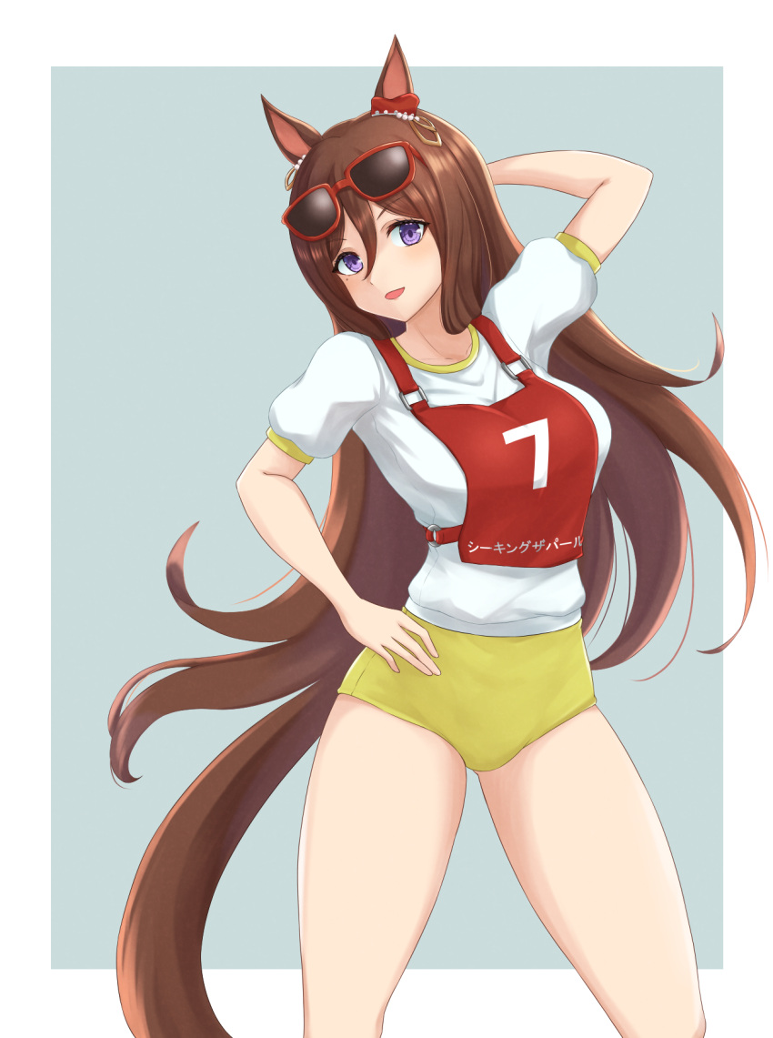 1girl animal_ears arm_behind_head arm_up brown_hair buruma character_name commentary cowboy_shot ear_ornament eyewear_on_head grey_background gym_shirt gym_uniform hand_on_own_head head_tilt highres horse_ears horse_girl horse_tail kemuri_(etep3372) long_hair looking_at_viewer open_mouth purple_eyes race_bib seeking_the_pearl_(umamusume) shirt short_sleeves smile solo standing sunglasses t-shirt tail translated umamusume white_shirt yellow_buruma