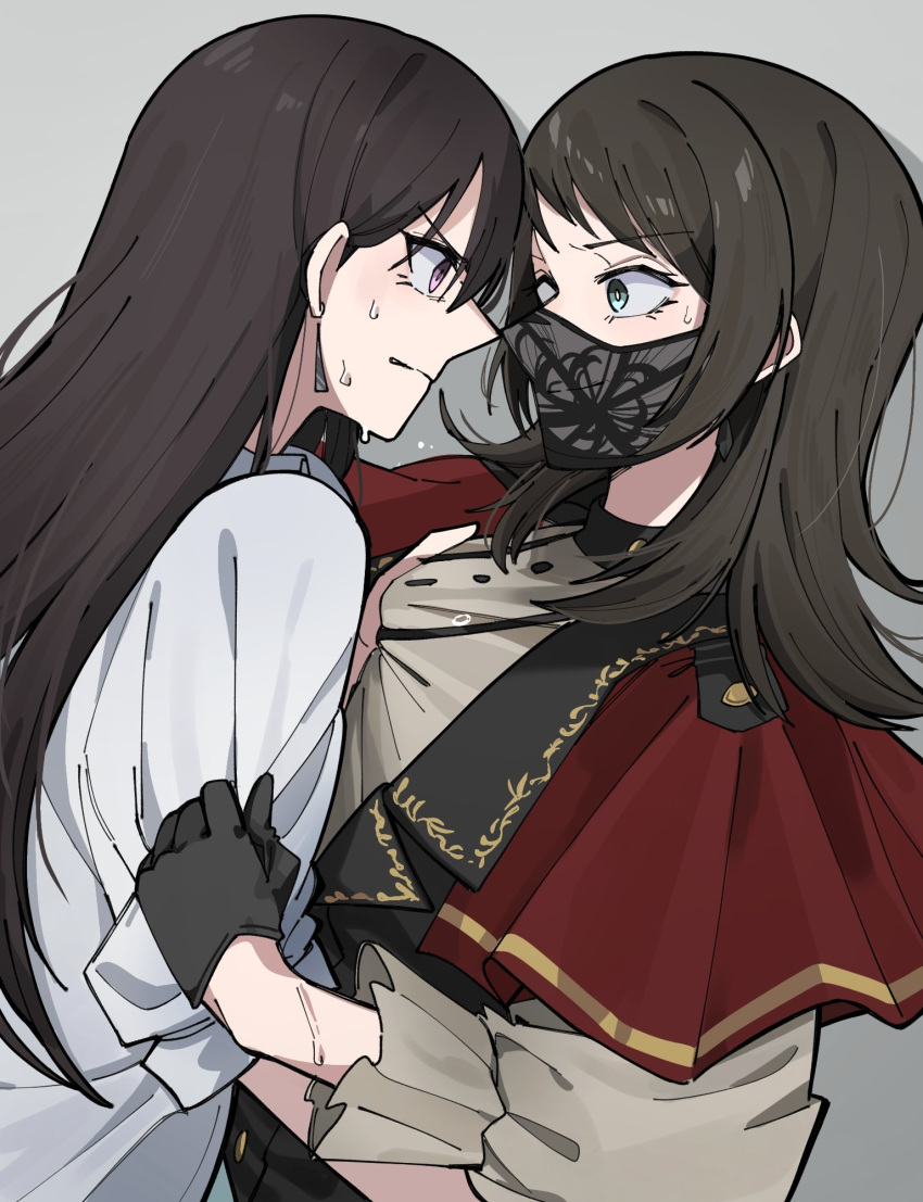 2girls bang_dream! bang_dream!_it's_mygo!!!!! black_gloves black_hair black_vest capelet closed_mouth commentary_request earrings eye_contact gloves green_eyes grey_background hair_behind_ear hair_between_eyes highres jacket jewelry long_hair long_sleeves looking_at_another mask medium_hair mouth_mask multiple_girls nanami_(nunnun_0410) purple_eyes red_capelet shiina_taki shirt shirt_grab sidelocks simple_background sweat sweatdrop vest white_jacket white_shirt yahata_umiri yuri