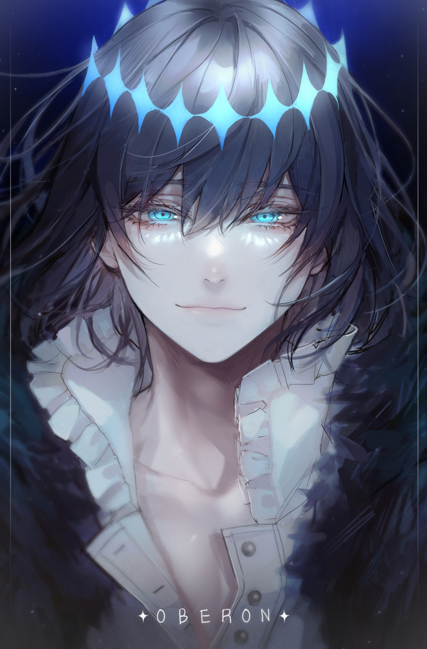 1boy absurdres alternate_hair_color bangs black_fur black_hair blue_eyes buttons character_name closed_mouth collared_shirt commentary crown diamond_hairband fate/grand_order fate_(series) fur_collar hair_between_eyes highres light_smile lips looking_at_viewer male_focus medium_hair nang_z1 no_wings oberon_(fate) oberon_(third_ascension)_(fate) official_alternate_costume shiny shiny_skin shirt solo spoilers straight-on upper_body white_shirt