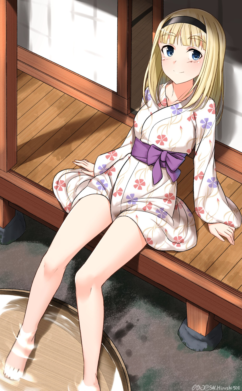 1girl absurdres barefoot blonde_hair blue_eyes blush breasts closed_mouth collarbone foot_bath hairband highres hiroshi_(hunter-of-kct) japanese_clothes kimono long_hair looking_at_viewer looking_up luminous_witches maria_magdalena_dietrich outdoors shiny shiny_hair sitting small_breasts smile solo world_witches_series