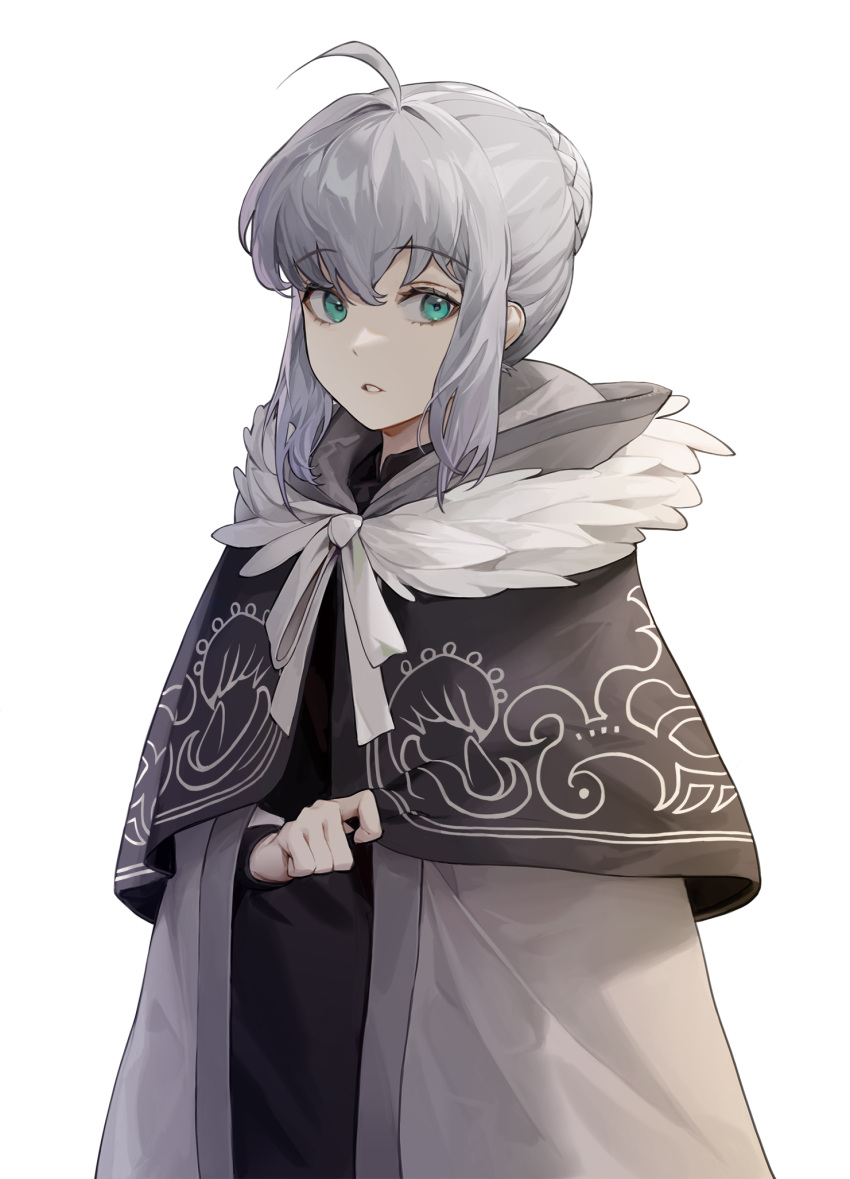 1girl ahoge bangs black_capelet cape capelet cloak clutching_clothes cotta_(heleif) fate_(series) fur_trim gray_(fate) green_eyes grey_cape grey_hair highres hood hooded_cloak looking_at_viewer lord_el-melloi_ii_case_files open_mouth ribbon simple_background solo standing white_background white_ribbon