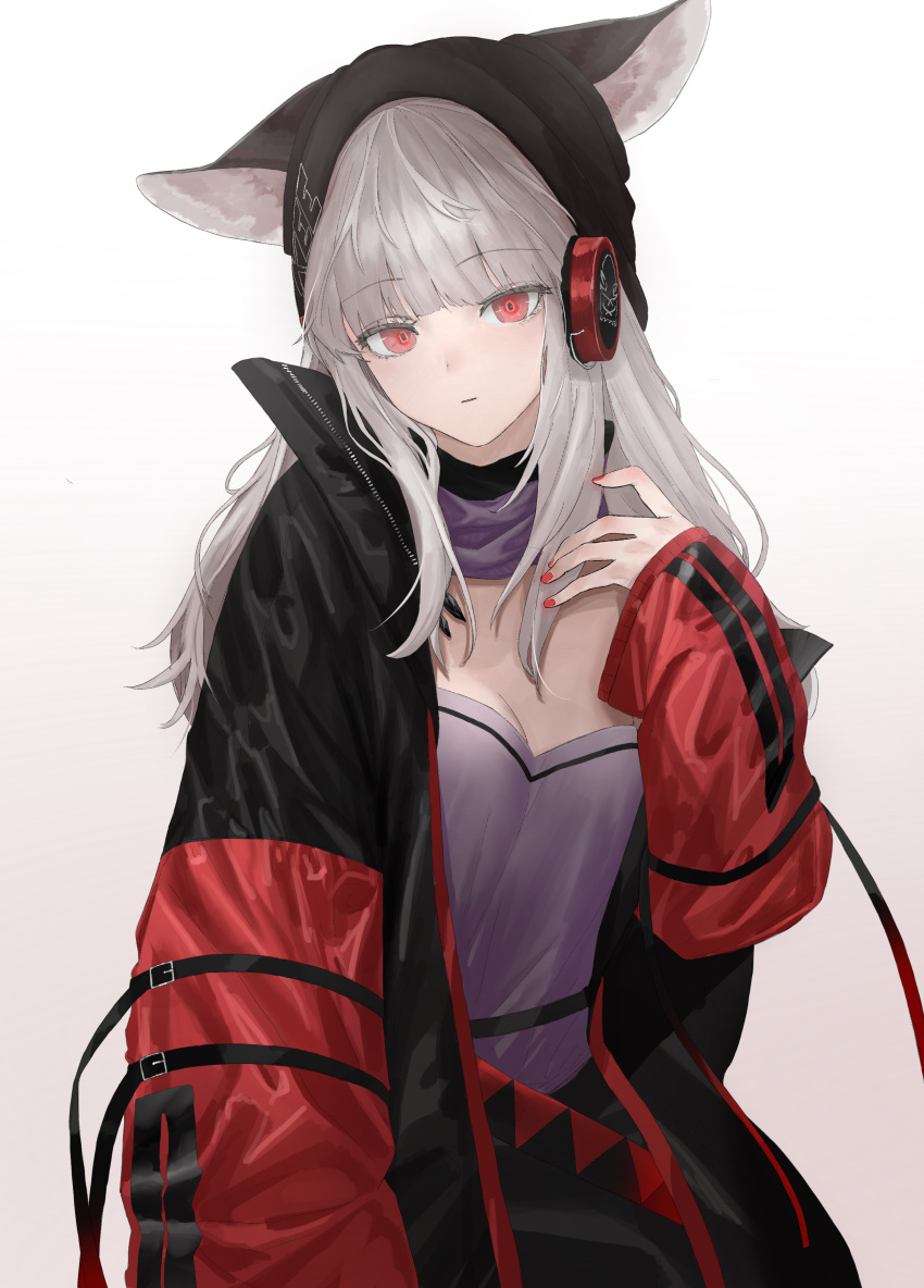 1girl absurdres animal_ears arknights artist_name behind-the-head_headphones black_coat black_headwear breasts cleavage closed_mouth coat cowboy_shot ears_through_headwear fox_ears frostleaf_(arknights) grey_background grey_hair hat headphones highres implied_extra_ears long_hair long_sleeves looking_at_viewer medium_breasts open_clothes open_coat red_coat red_eyes red_nails sawatani_(_swt2) simple_background solo two-tone_coat