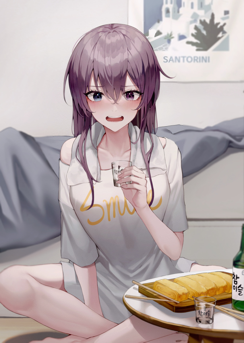 1girl absurdres alcohol bangs bed bed_sheet beer blue_eyes blush chopsticks crossed_legs cup food hair_between_eyes hand_up heterochromia highres holding holding_cup indoors long_hair looking_at_viewer luxiel original purple_eyes purple_hair shirt short_sleeves sitting solo t-shirt table teeth upper_teeth white_shirt