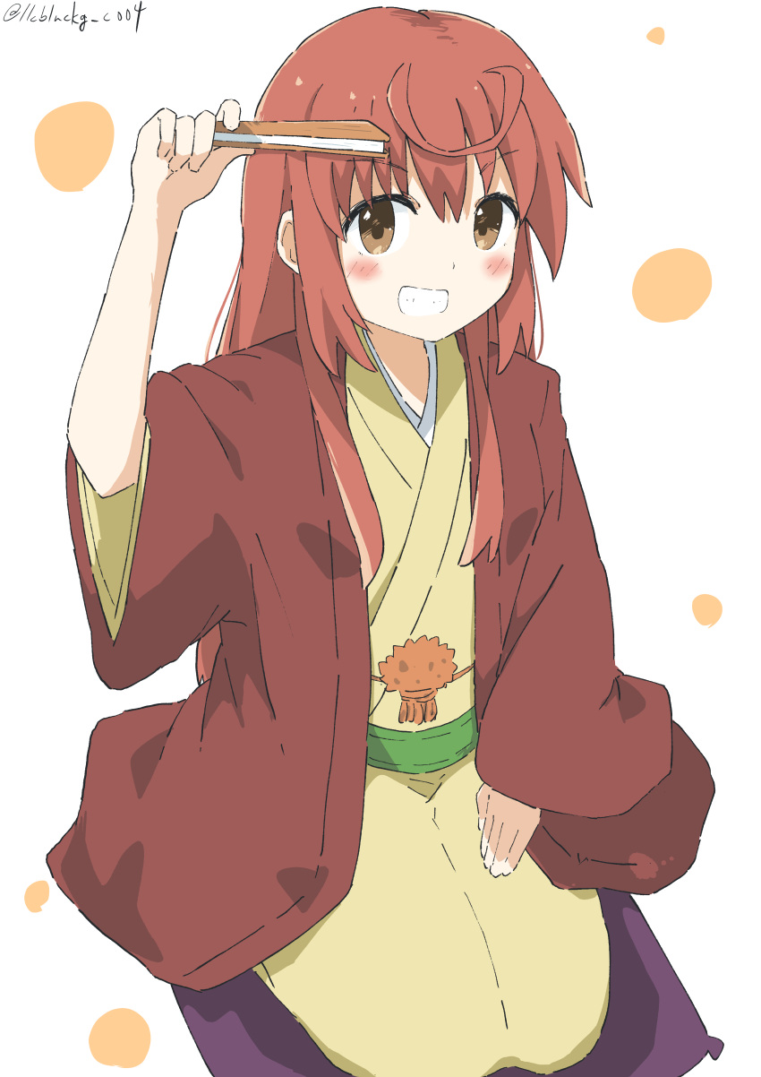 1girl absurdres ahoge bangs blush brown_eyes buratei_marii clenched_teeth commentary cynical_(llcbluckg_c004) grin hand_fan haori highres holding holding_fan japanese_clothes joshiraku kimono long_hair long_sleeves looking_at_viewer red_hair simple_background sitting smile solo teeth twitter_username white_background wide_sleeves yellow_kimono