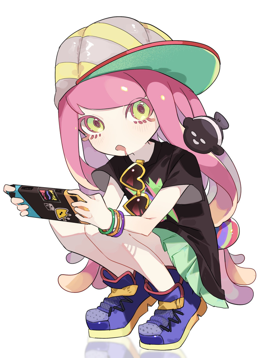 1girl bangs bare_legs baseball_cap black_shirt blue_footwear bracelet colored_eyelashes colored_shoe_soles commentary drooling eyewear_hang eyewear_removed fish full_body green_eyes green_skirt handheld_game_console harmony's_clownfish_(splatoon) harmony_(splatoon) hat heart heart-shaped_eyewear highres holding holding_handheld_game_console ika_esu jewelry long_hair looking_at_viewer mouth_drool nintendo_switch parted_bangs pink_eyeliner pink_hair playing_games reflection shirt shoes short_sleeves sideways_hat simple_background skirt sneakers solo splatoon_(series) splatoon_3 squatting sunglasses t-shirt tiptoes very_long_hair white_background yellow-framed_eyewear