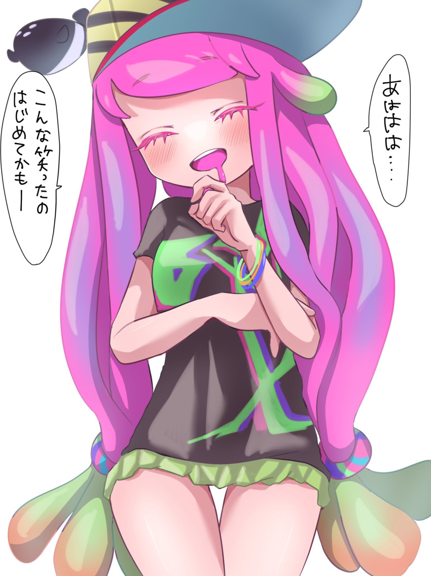 1girl baseball_cap black_shirt blue_footwear blush clothes_writing clownfish drooling gradient_hair green_eyes green_hair green_skirt harmony's_clownfish_(splatoon) harmony_(splatoon) hat highres long_hair low-tied_long_hair miniskirt multicolored_hair open_mouth own_hands_together pink_hair pleated_skirt shirt shoes short_sleeves skirt splatoon_(series) splatoon_3 striped striped_headwear t-shirt tama_nya tentacle_hair translation_request two-tone_hair