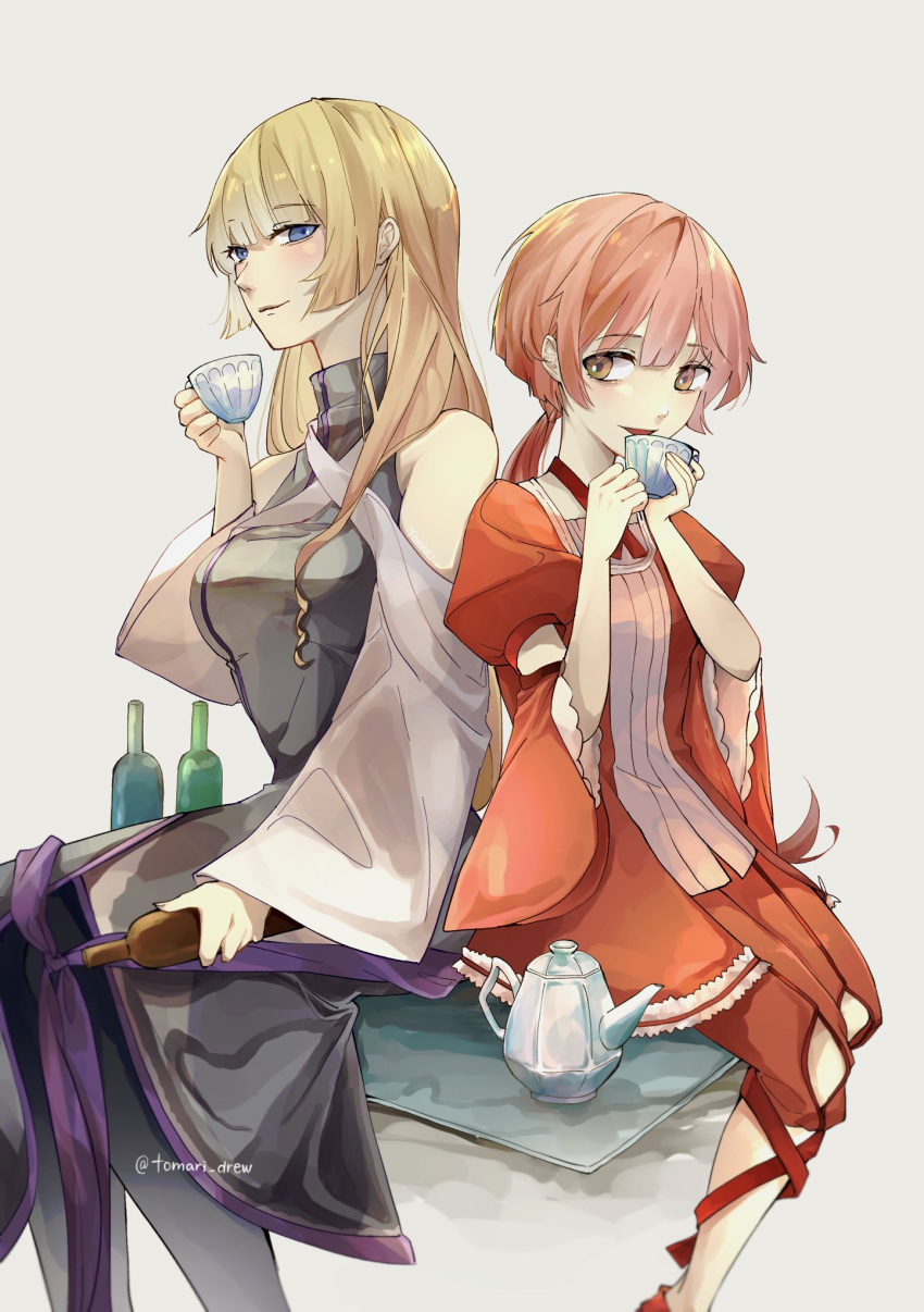 2girls alternate_hair_color arm_cutout back-to-back bangs bare_shoulders blonde_hair blue_eyes blunt_bangs bottle breasts brown_eyes choker cup dress drinking elluka_chirclatia evillious_nendaiki grey_dress height_difference highres holding holding_cup irina_clockworker knee_cutout large_breasts ma_survival_(vocaloid) megurine_luka multiple_girls nekomura_iroha pantyhose pink_hair ponytail red_choker sitting small_breasts smile tea tea_set teacup teapot tomari_drew twitter_username vocaloid wide_sleeves