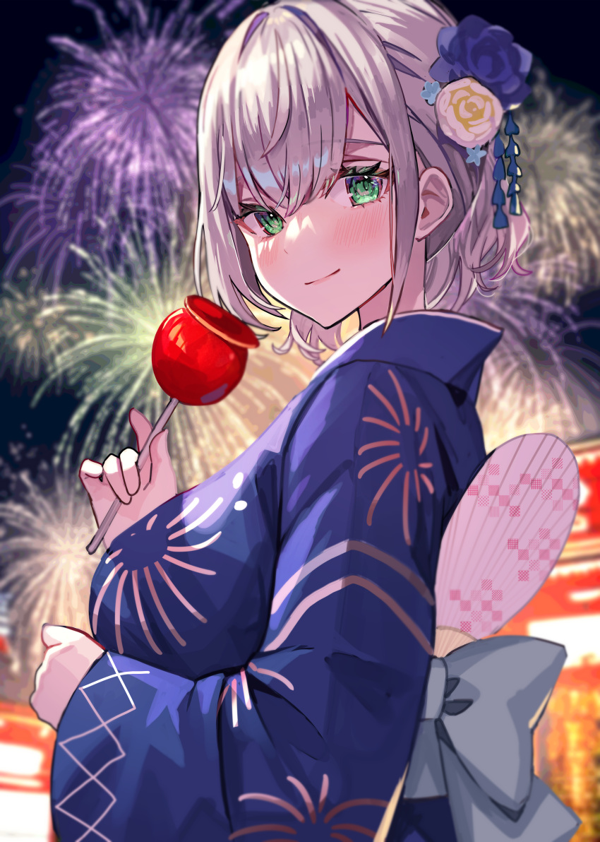 1girl absurdres blue_kimono blush breasts candy_apple cleavage commentary_request fireworks flower food green_eyes grey_hair hair_flower hair_ornament highres hololive japanese_clothes kimono looking_at_viewer rum_raisin_(chihiromakita19) shiny shiny_hair shirogane_noel smile solo upper_body yukata