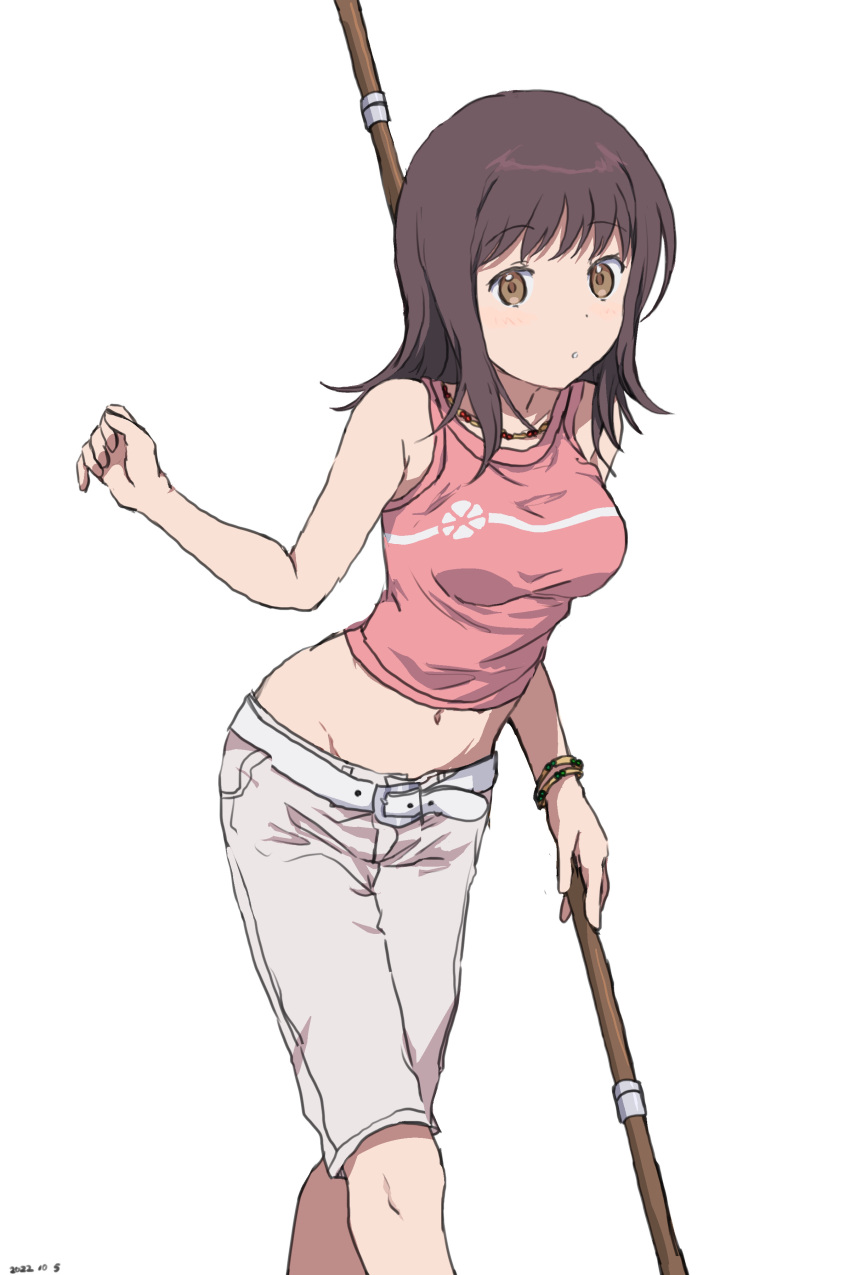 1girl absurdres bangs bare_arms bare_shoulders belt bracelet breasts brown_eyes brown_hair commentary_request crop_top dated dot_nose friulian_spear highres holding holding_polearm holding_weapon itsuwa jewelry light_blush looking_at_viewer medium_breasts medium_hair midriff navel necklace parted_lips pink_shirt polearm shirt shorts simple_background sleeveless sleeveless_shirt solo takatisakana toaru_majutsu_no_index weapon white_background white_belt