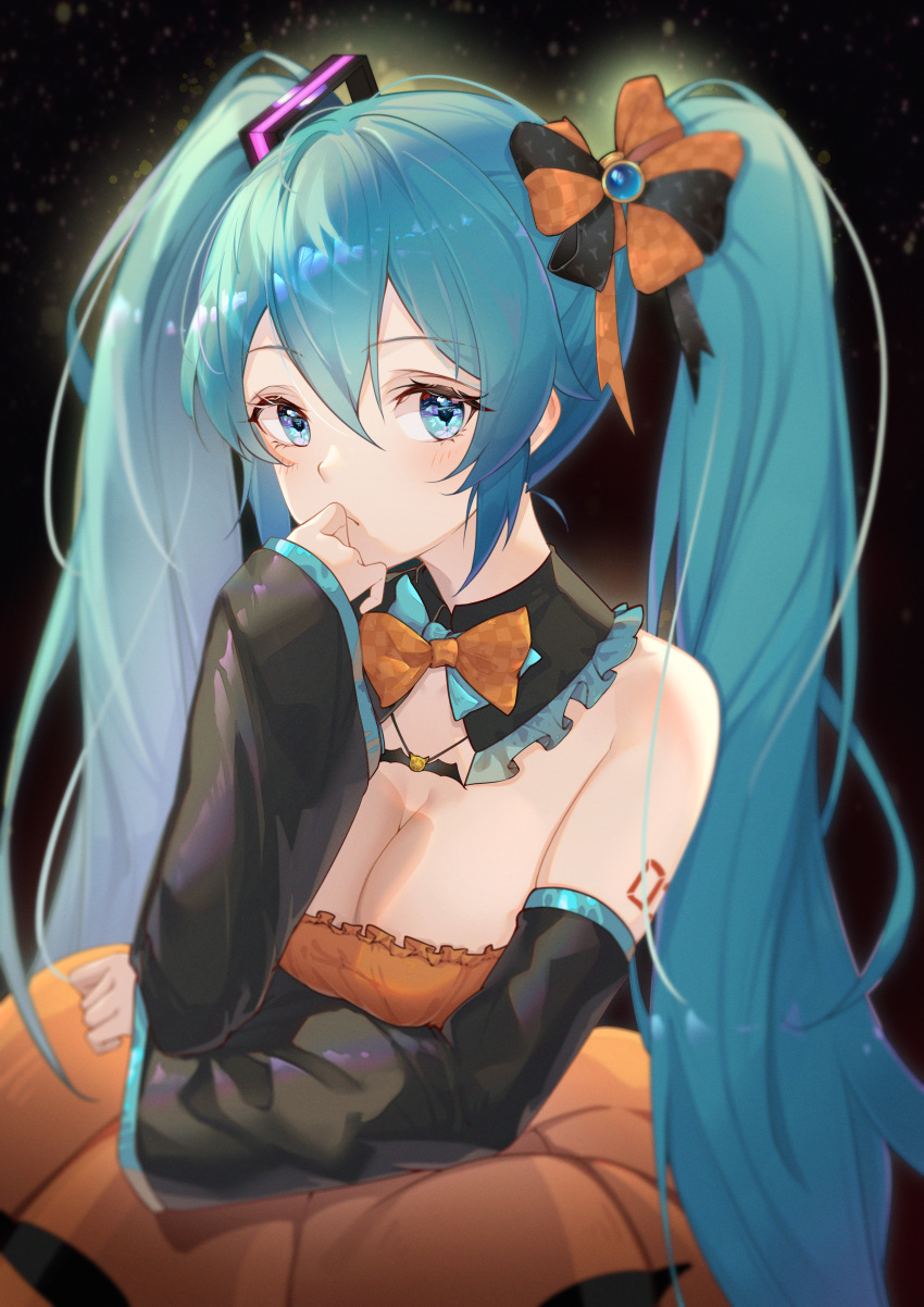 1girl absurdres alternate_costume aqua_eyes aqua_hair arm_under_breasts bare_shoulders bat_necklace black_background blurry bow bowtie breasts cleavage closed_mouth depth_of_field detached_collar detached_sleeves dress frilled_dress frills hair_between_eyes halloween halloween_costume hatsune_miku highres jack-o'-lantern_print jewelry large_breasts light_particles long_hair long_sleeves looking_at_viewer necklace orange_dress simple_background sleeves_past_wrists solo strapless strapless_dress twintails very_long_hair vocaloid zuiai_gongzhu_dianxia
