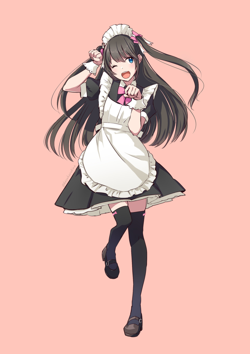 1girl ;d alternate_costume apron arm_up bangs black_dress black_footwear black_thighhighs blue_eyes bow brown_background collared_dress copyright_request dress enmaided frilled_apron frills full_body hair_bow hand_up highres kazuharu_kina long_hair looking_at_viewer maid maid_apron maid_headdress one_eye_closed paw_pose pink_bow pleated_dress puffy_short_sleeves puffy_sleeves shoes short_sleeves simple_background smile solo standing standing_on_one_leg thighhighs twitter_username two_side_up very_long_hair virtual_youtuber white_apron wrist_cuffs