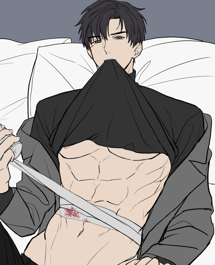 1boy abs bandages black_hair black_shirt clothes_lift coat dao_(daao_bf) flat_color green_eyes grey_coat highres injury long_sleeves looking_at_viewer love_and_deepspace male_focus mouth_hold muscular muscular_male navel pectorals shirt shirt_lift solo zayne_(love_and_deepspace)