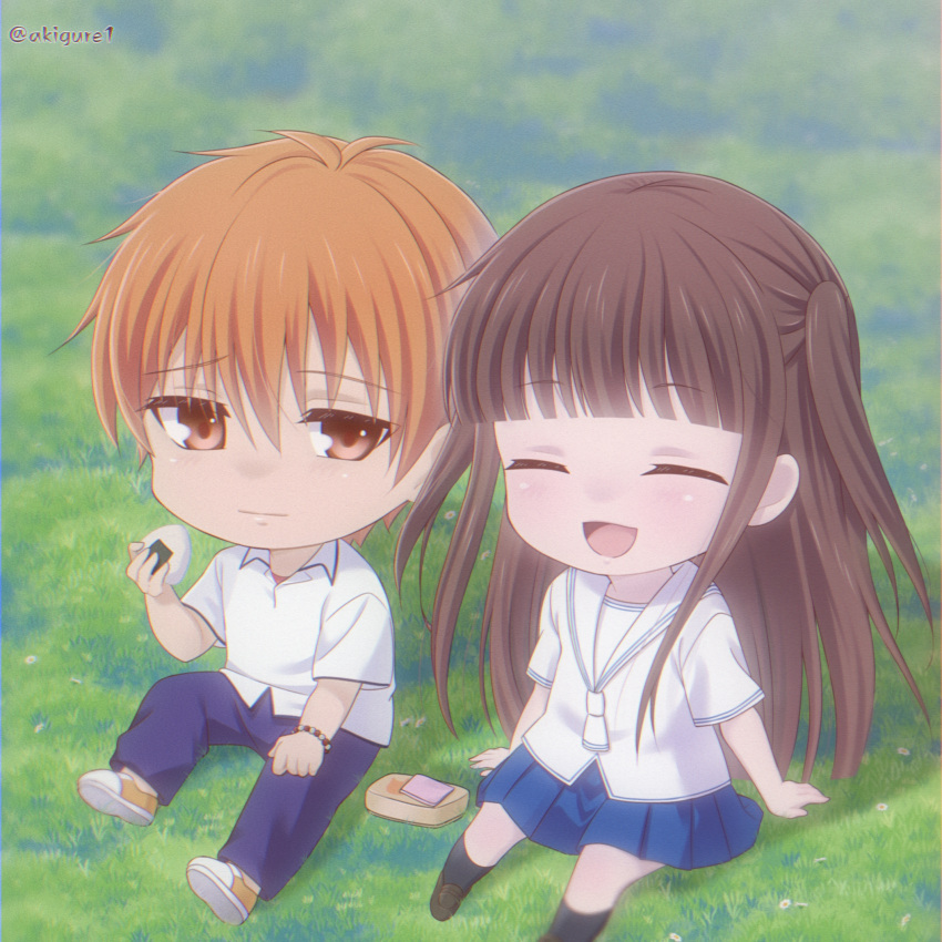 akigure1 bracelet chibi couple food fruits_basket handkerchief highres honda_tohru jewelry kyoru long_hair lunchbox on_grass onigiri orange_hair school_uniform shoes sitting smile sneakers socks souma_kyou twintails twitter_username