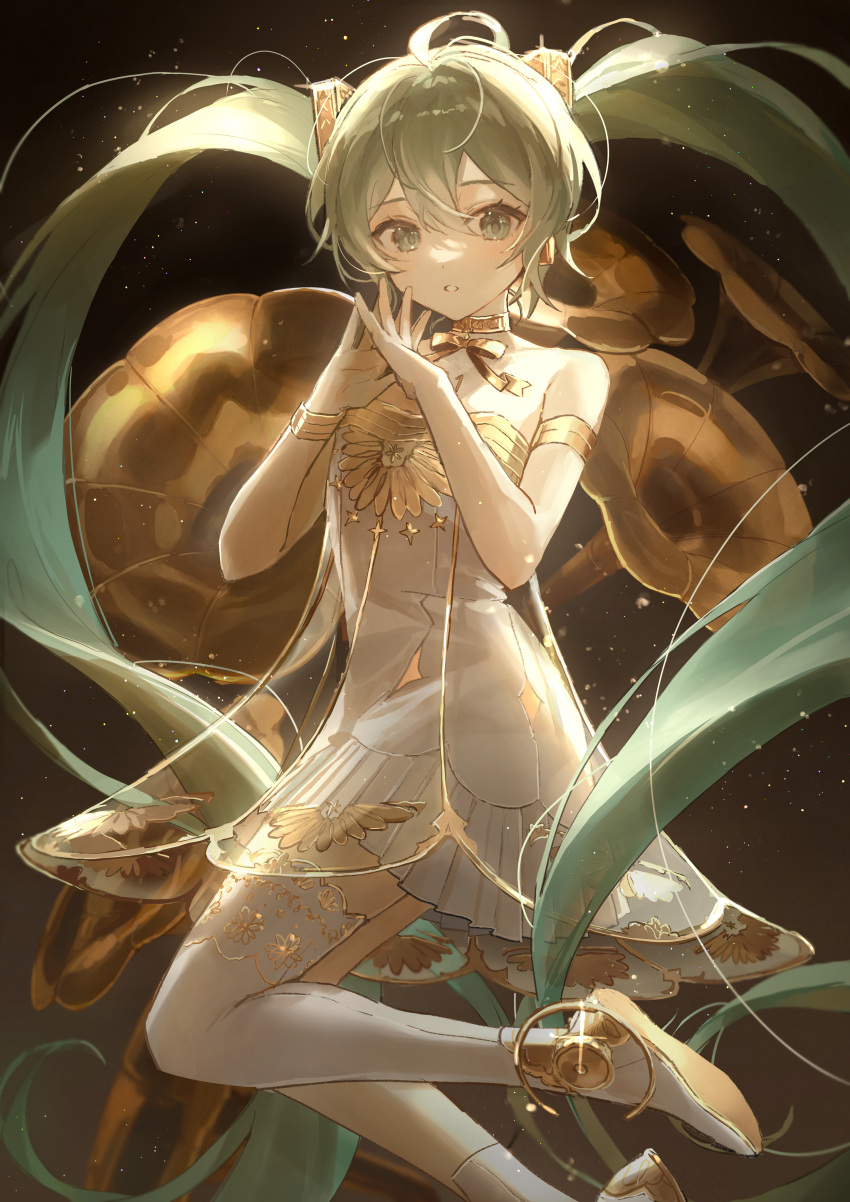 1girl :o absurdres armlet bangs bare_shoulders black_background breasts cleavage commentary dress foot_out_of_frame gold_choker gold_trim gramophone_miku green_eyes green_hair hatsune_miku highres instrument light light_blush light_particles long_hair looking_at_viewer miku_symphony_(vocaloid) oyuyu solo standing strapless strapless_dress thighhighs trumpet twintails vocaloid white_dress white_footwear white_thighhighs