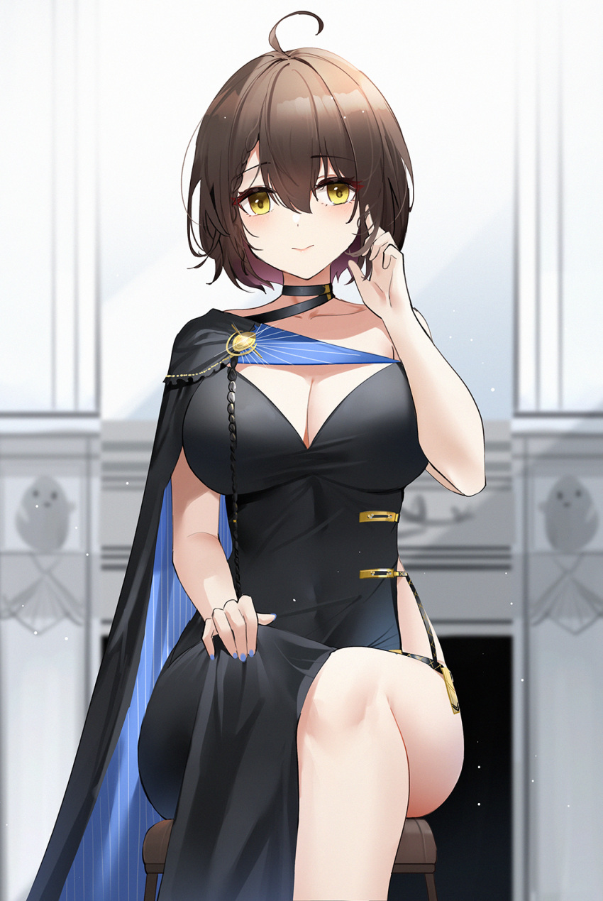 1girl ahoge asymmetrical_clothes azur_lane baltimore_(azur_lane) baltimore_(evening_breeze_minuet)_(azur_lane) bangs black_cape black_choker black_dress blue_nails breasts brown_hair cape chinese_commentary choker cleavage closed_mouth commentary_request covered_navel dress evening_gown feet_out_of_frame hair_between_eyes hand_up highres indoors large_breasts looking_at_viewer manjuu_(azur_lane) nail_polish official_alternate_costume on_stool qing_wu short_hair shoulder_cape side_slit sidelocks single-shoulder_dress single_bare_shoulder sitting solo stool striped_cape thighs two-tone_cape yellow_eyes