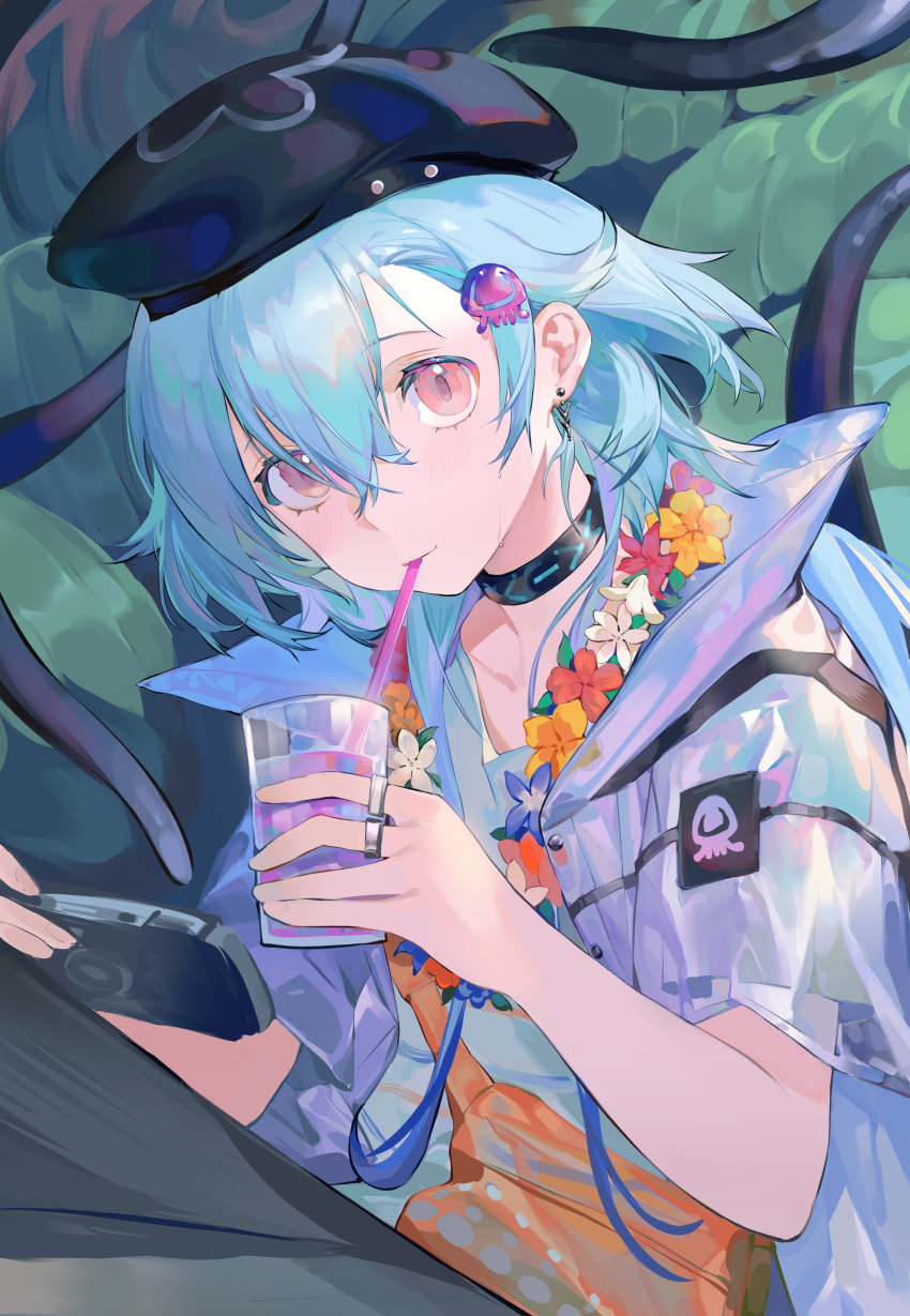 1boy absurdres arknights bangs beret bingansuan_jiamouren black_choker black_headwear blue_flower blue_hair choker closed_mouth commentary_request cup drink drinking_straw flower hair_between_eyes handheld_game_console hat highres holding holding_cup iei jacket looking_at_viewer male_focus mizuki_(arknights) mizuki_(summer_feast)_(arknights) official_alternate_costume open_clothes open_jacket red_eyes red_flower shirt short_sleeves smile solo tentacles upper_body white_flower white_jacket white_shirt yellow_flower