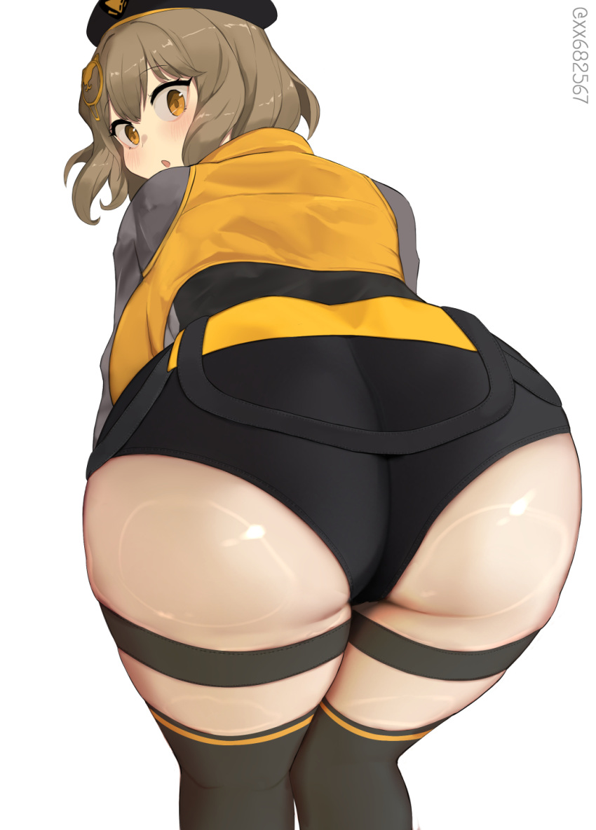 1girl anis_(nikke) ass ass_focus beret black_headwear breasts brown_eyes curvy from_behind goddess_of_victory:_nikke hair_ornament hat highres jacket large_breasts leaning_forward light_brown_hair long_sleeves looking_at_viewer looking_back minggoo parted_lips shiny shiny_hair short_hair simple_background solo standing thigh_strap thighhighs thighs twitter_username underbutt white_background wide_hips yellow_jacket
