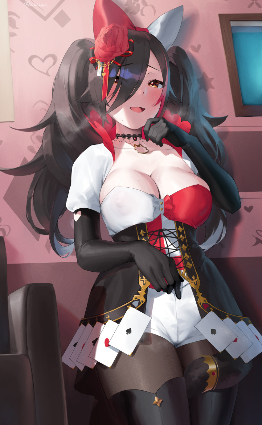 1girl animal_ear_fluff animal_ears bangs black_hair blush breasts cleavage collarbone frikulu hair_ornament hair_over_one_eye highres large_breasts long_hair looking_at_viewer multicolored_hair ookami_mio open_mouth orange_eyes red_hair solo streaked_hair tail tail_around_leg tail_wrap twintails virtual_youtuber white_hair wolf_ears wolf_girl wolf_tail