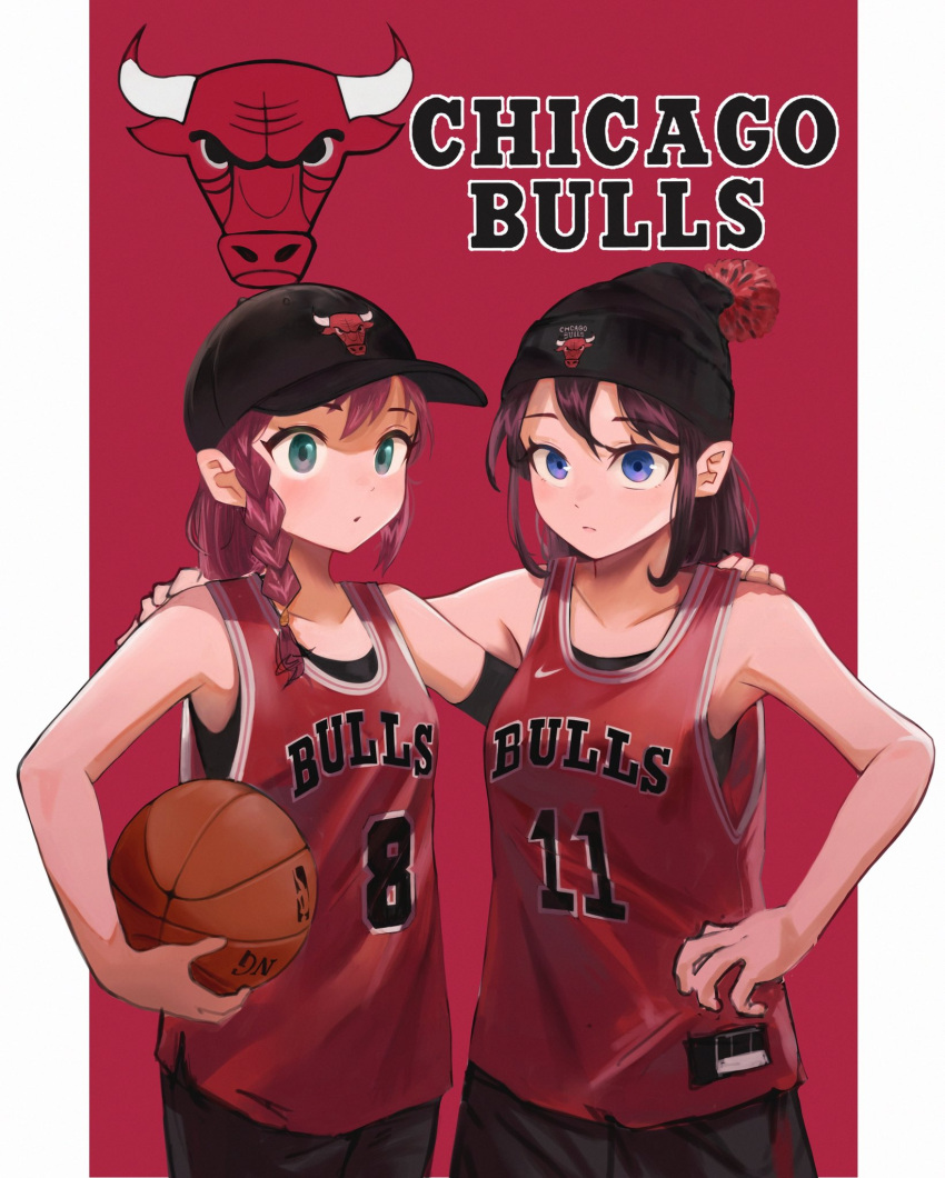 2girls arm_around_shoulder arm_warmers asymmetrical_legwear ball bangs bare_shoulders baseball_cap basketball basketball_jersey basketball_uniform beanie black_hair black_headwear black_shirt black_shorts blue_eyes blush braid breasts brown_hair carrying carrying_under_arm chicago_bulls closed_mouth collarbone commentary copyright_name cowboy_shot english_commentary english_text expressionless green_eyes hand_on_hip hands_on_hips hat highres holding holding_ball logo looking_at_viewer medium_breasts medium_hair multiple_girls national_basketball_association original ozido parted_lips pom_pom_(clothes) ponytail red_background red_hair red_shirt shirt shorts side-by-side side_braid simple_background single_arm_warmer single_braid sleeveless sleeveless_shirt small_breasts sportswear standing undershirt