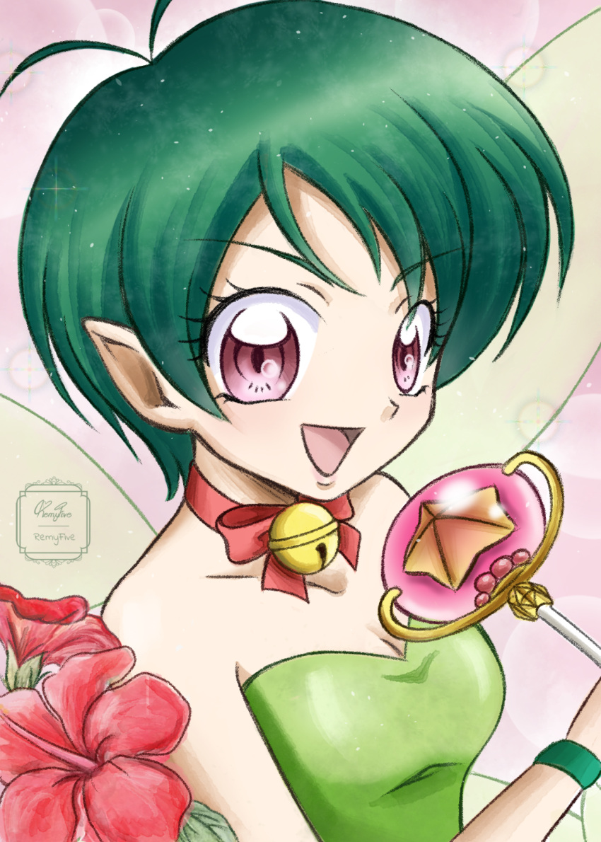 1girl absurdres alala antenna_hair artist_name bell breasts choker cleavage fairy_wings flower green_hair highres holding holding_wand jingle_bell medium_breasts mermaid_melody_pichi_pichi_pitch neck_bell open_mouth pointy_ears purple_eyes red_choker remyfive short_hair signature smile solo upper_body wand wings