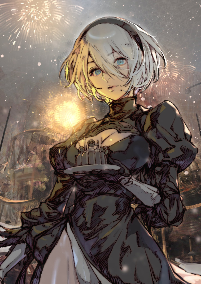 1girl bangs black_dress blue_eyes breasts cake cleavage closed_mouth commentary dress feather_trim fireworks food gloves hairband highres kazama_raita leotard leotard_under_clothes light_smile lips long_sleeves looking_at_viewer medium_breasts mole mole_under_mouth nier_(series) nier_automata night night_sky outdoors plate puffy_sleeves shiny shiny_hair shiny_skin short_hair simple_background sky smile solo turtleneck white_hair yorha_no._2_type_b