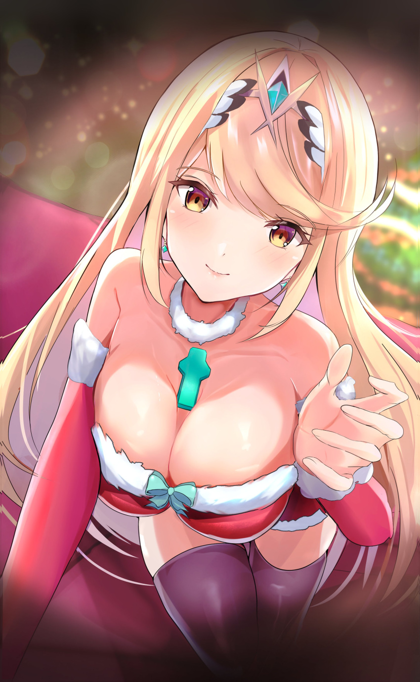 1girl absurdres bangs bare_shoulders bikini blonde_hair breasts chest_jewel cleavage earrings from_above fur_choker highres jewelry karuushi large_breasts long_hair looking_at_viewer mythra_(xenoblade) purple_thighhighs santa_bikini smile solo swimsuit thighhighs thighs very_long_hair xenoblade_chronicles_(series) xenoblade_chronicles_2 yellow_eyes