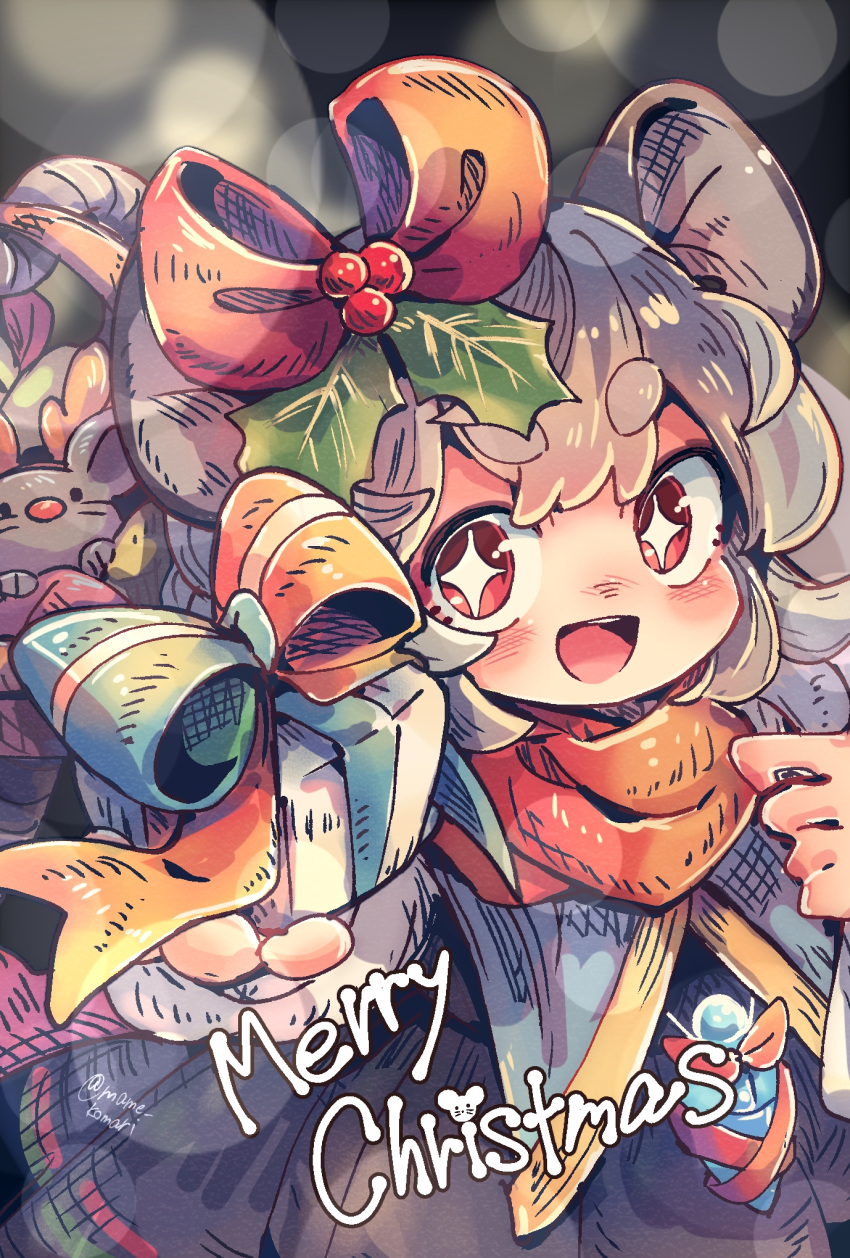 +_+ 1girl animal_ears bangs basket blue_capelet blush bow bright_pupils capelet christmas_present commentary_request cowboy_shot crystal dress gift grey_dress grey_hair hair_bow hair_ornament highres holly_hair_ornament incoming_gift jewelry leaf long_sleeves looking_at_viewer mame_komari merry_christmas mouse mouse_ears mouse_girl mouse_tail nazrin open_mouth orange_bow pendant red_eyes shirt short_hair smile solo tail thick_eyebrows touhou white_pupils white_shirt