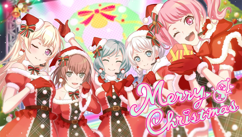 5girls aqua_eyes aqua_hair bang_dream! blonde_hair box brown_hair capelet christmas_tree dress fur-trimmed_dress fur_trim gift gift_box gloves hat highres hikawa_hina holding holding_gift long_hair long_sleeves looking_at_viewer maruyama_aya medium_hair merry_christmas multiple_girls official_alternate_costume official_art one_eye_closed pastel_palettes_(bang_dream!) pink_eyes pink_hair red_capelet red_gloves red_headwear santa_dress santa_hat shirasagi_chisato short_sleeves wakamiya_eve white_hair yamato_maya