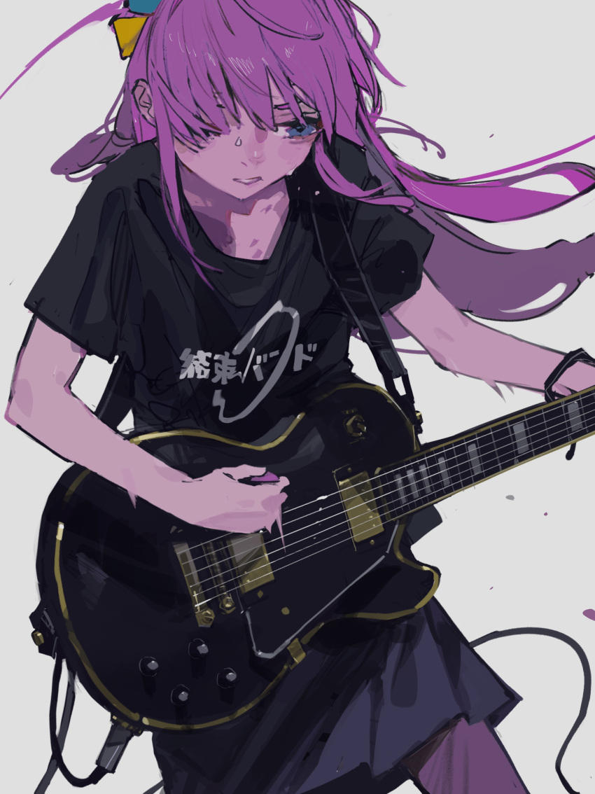 1girl aamond absurdres bangs black_shirt bocchi_the_rock! cube_hair_ornament electric_guitar gibson_les_paul gotou_hitori grey_background grey_skirt guitar hair_between_eyes hair_ornament hair_over_eyes highres holding holding_instrument instrument long_hair looking_to_the_side music one_side_up open_mouth pants pants_under_skirt pink_hair pink_pants playing_instrument pleated_skirt shirt short_sleeves simple_background skirt solo sweatdrop