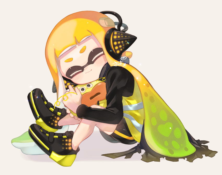 1girl agent_3_(splatoon) bandaid bandaid_on_head bangs black_footwear black_shirt black_shorts blonde_hair cape closed_eyes headphones highres inkling inkling_girl long_sleeves mikoshiba_m on_floor pointy_ears shirt short_shorts shorts sitting smile splatoon_(series) tentacle_hair vest white_background yellow_vest zapfish