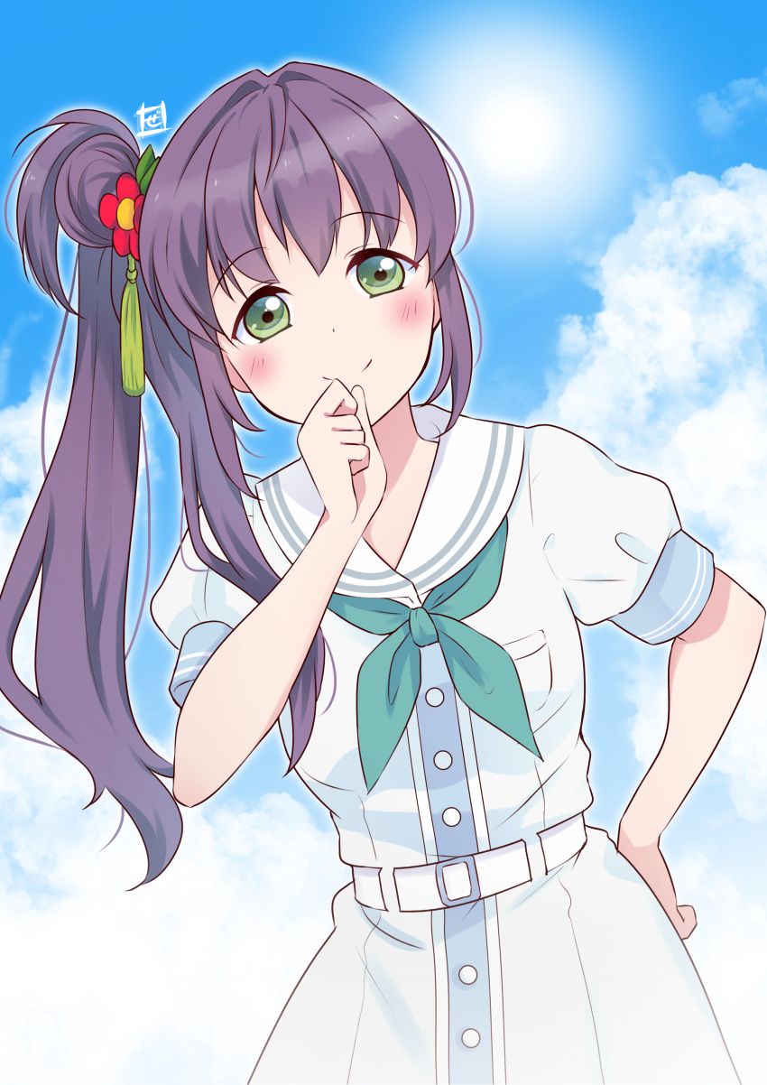1girl absurdres belt blue_sky blush closed_mouth cloud commentary_request dress green_eyes green_neckerchief hand_on_own_hip hasu_no_sora_school_uniform highres leaning_to_the_side link!_like!_love_live! long_hair looking_at_viewer love_live! neckerchief otomune_kozue purple_hair sailor_collar school_uniform short_sleeves side_ponytail sidelocks signature sky smile solo summer_uniform sun upper_body white_belt white_dress white_sailor_collar zero-theme