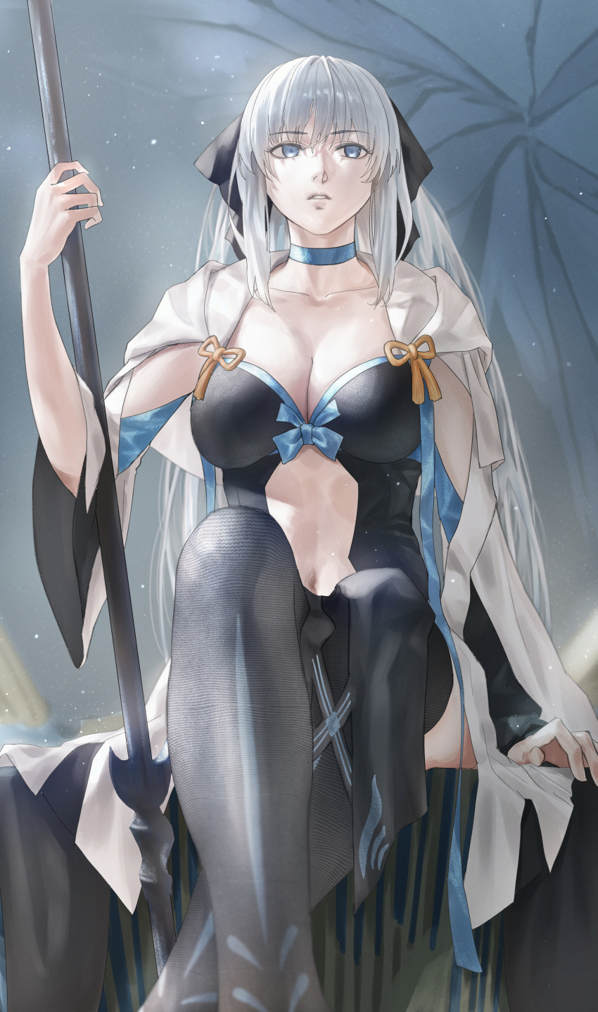 1girl absurdres blue_eyes bow breasts cleavage fate/grand_order fate_(series) grey_hair hair_bow highres large_breasts long_hair long_sleeves looking_at_viewer morgan_le_fay_(fate) ponytail sidelocks solo thighhighs tonko_from two-tone_dress very_long_hair