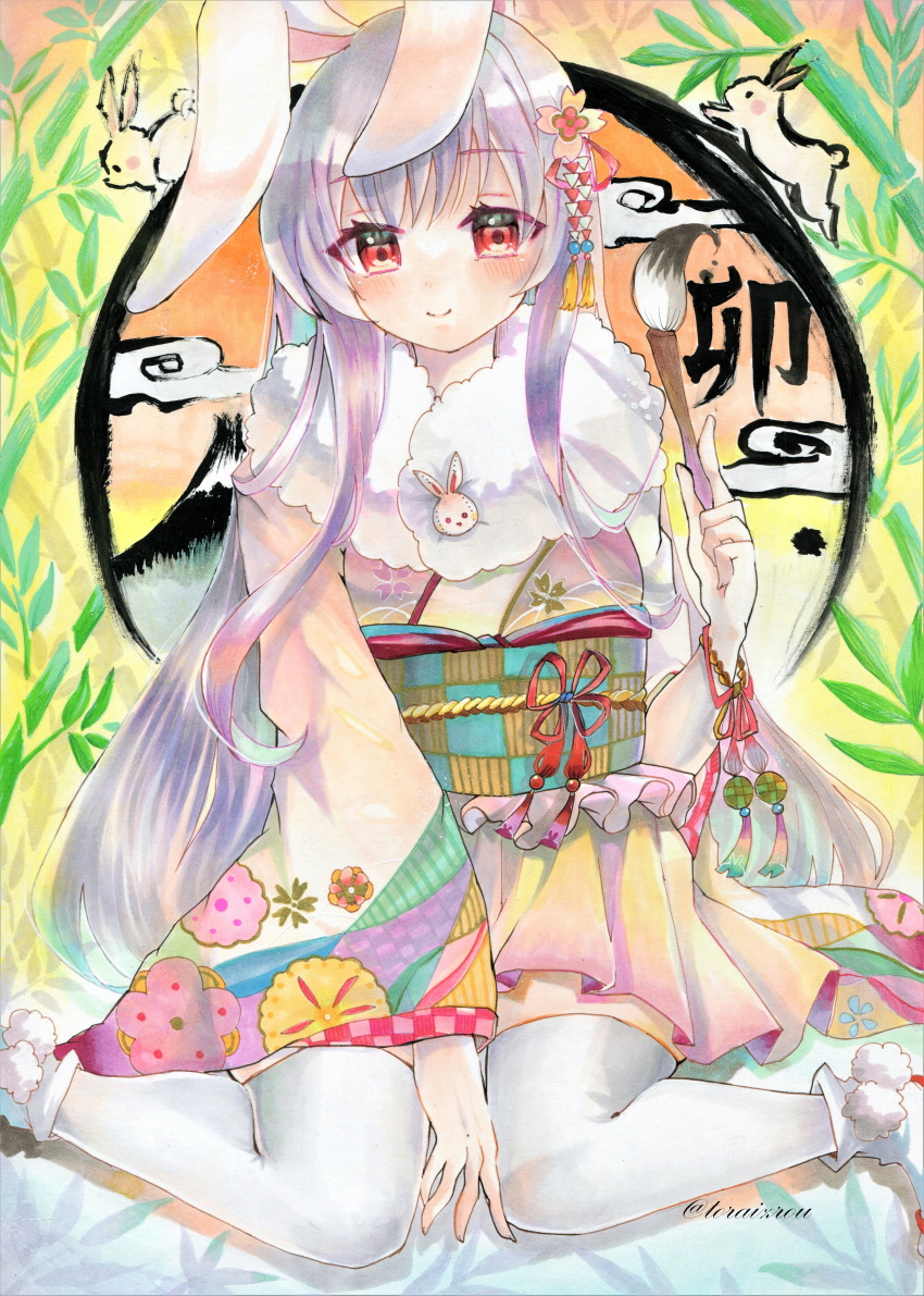 1girl absurdres alternate_costume animal_ears bamboo bangs blush bracelet bunny_pin closed_mouth commentary_request feet_out_of_frame fur_shawl hair_ornament highres holding holding_brush japanese_clothes jewelry kimono long_hair long_sleeves looking_at_viewer marker_(medium) new_year obi obijime pink_kimono pom_pom_(clothes) purple_eyes rabbit_ears rabbit_girl red_eyes reisen_udongein_inaba sash shawl smile socks socks_over_thighhighs solo thighhighs torajirou_(toraneko_zirou) touhou traditional_media twitter_username white_socks white_thighhighs wide_sleeves