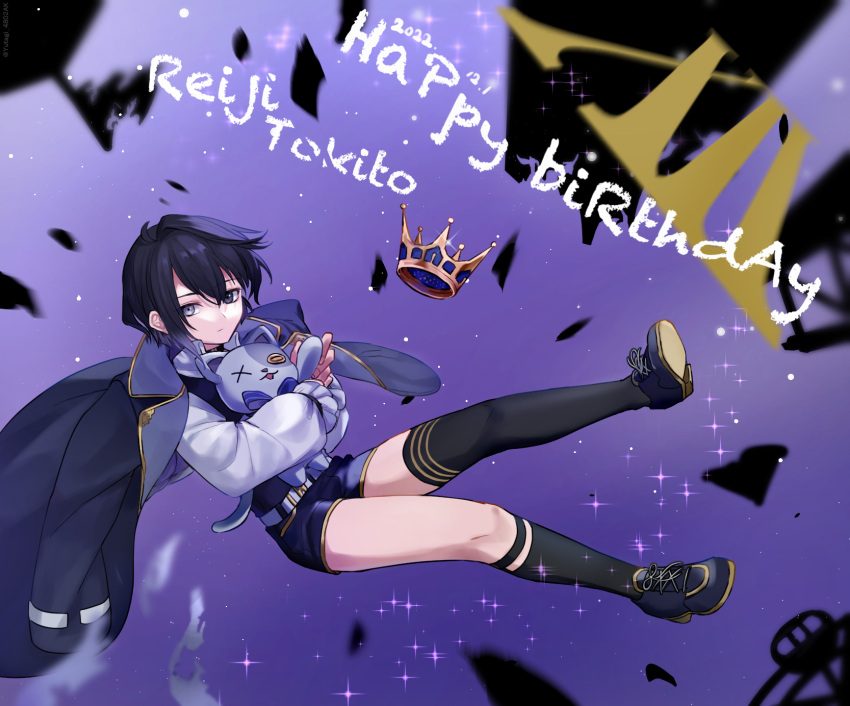 1boy asymmetrical_legwear belt black_eyes black_hair black_socks black_thighhighs blue_footwear character_name clock_over_orquesta coat coat_on_shoulders full_body grey_eyes grey_hair happy_birthday heterochromia highres kneehighs long_sleeves male_child male_focus multicolored_hair short_hair shorts sky socks solo star_(sky) starry_sky tarazumo_(daizunattou014) thighhighs tokito_reiji